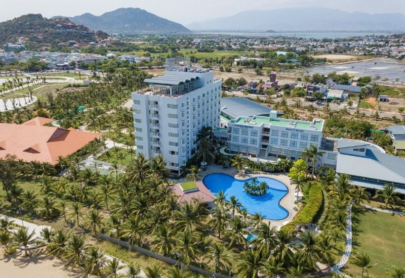 Sài Gòn Ninh Chữ Hotel & Resort là khu nghỉ dưỡng 4 sao tại Ninh Chữ